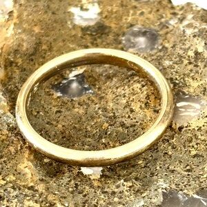 Elegant Gold Women's Ring 14k